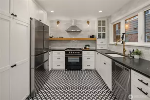 4706 48th Ave NE, Seattle, WA 98105 - Photo 10