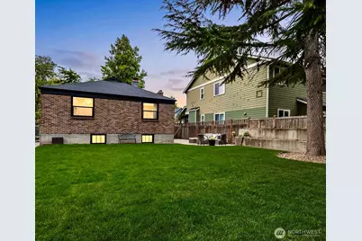 4706 48th Avenue NE, Seattle, WA 98105 - Photo 26