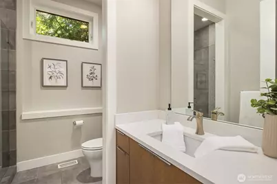 12409 68th Avenue NE, Kirkland, WA 98034 - Photo 14