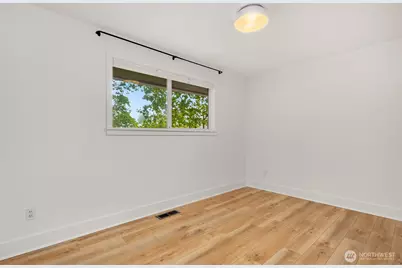 10611 NE 193rd Street, Bothell, WA 98011 - Photo 20