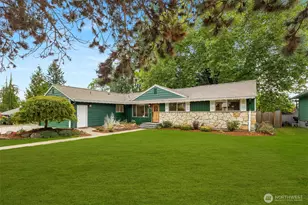 10611 NE 193rd St, Bothell, WA 98011 - Photo 40