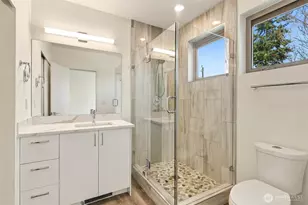 1039 S Cloverdale St, Seattle, WA 98108 - Photo 6