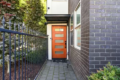 1039 S Cloverdale Street #A, Seattle, WA 98108 - Photo 8