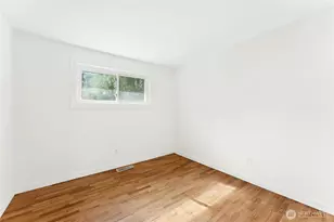 12220 NE 73rd St, Kirkland, WA 98033 - Photo 12