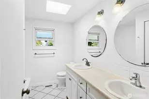 12220 NE 73rd St, Kirkland, WA 98033 - Photo 16