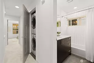 3817 Gilman Ave W, Seattle, WA 98199 - Photo 16