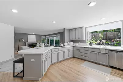 15215 92nd Place NE, Bothell, WA 98011 - Photo 10