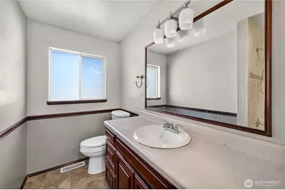 4524 S 256th Place, Kent, WA 98032 - Photo 12