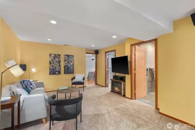 8618 NE 143rd Street, Kirkland, WA 98034 - Photo 16