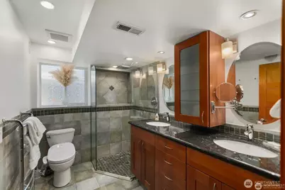 8618 NE 143rd Street, Kirkland, WA 98034 - Photo 36