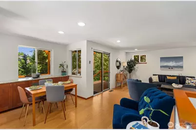 8618 NE 143rd Street, Kirkland, WA 98034 - Photo 10