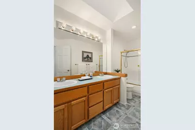 26038 SE 38th Street, Sammamish, WA 98029 - Photo 28