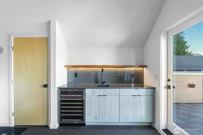 2604 E Ward Street, Seattle, WA 98112 - Photo 26