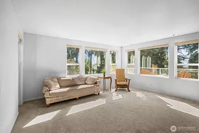 10707 47th Street E, Edgewood, WA 98372 - Photo 4