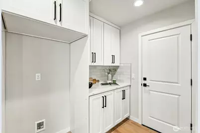1414 126th Street SE #B, Everett, WA 98208 - Photo 6