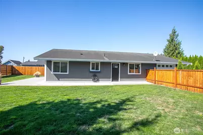 213 Noble Street, Sumas, WA 98295 - Photo 1