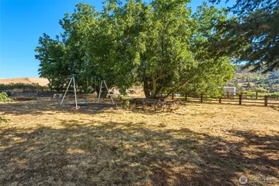 36400 Highway 12, Dayton, WA 99328 - Photo 32