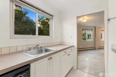 1400 Hubbell Place #1111, Seattle, WA 98101 - Photo 10