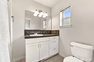 2156 Yakima Ct, Tacoma, WA 98405 - Photo 16