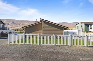 210 SW Pear Pl, Mattawa, WA 99349 - Photo 34