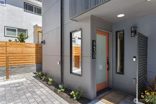 4430 Dayton Ave N, Seattle, WA 98103 - Photo 2