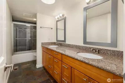 1635 180th Avenue NE, Bellevue, WA 98008 - Photo 12