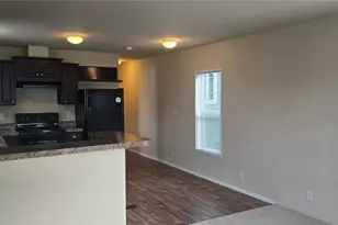 340 W Prairie St, Sequim, WA 98382 - Photo 6