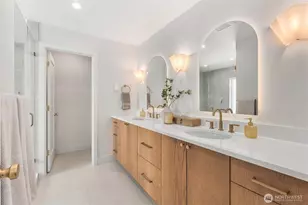 12009 Palatine Ave N, Seattle, WA 98133 - Photo 14