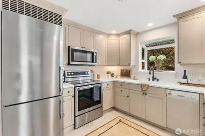 10515 12th Avenue NW, Seattle, WA 98177 - Photo 10