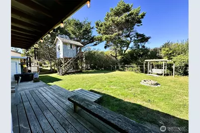 564 Ensign Avenue NW, Ocean Shores, WA 98569 - Photo 20