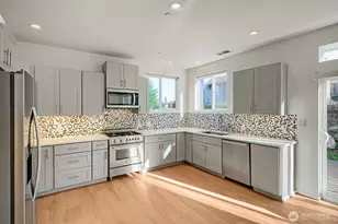 1016 E 40th St, Tacoma, WA 98404 - Photo 12