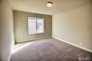 6321 Victoria Ave SE, Auburn, WA 98092 - Photo 16