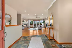 1987 NW Rampart Ridge Ct, Bremerton, WA 98311 - Photo 4