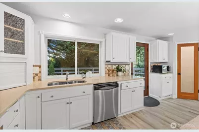 2119 242nd Street SW, Bothell, WA 98021 - Photo 10