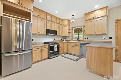 43131 Mountain Hwy E, Eatonville, WA 98328 - Photo 8