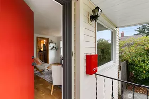 13424 2nd Ave SW, Burien, WA 98146 - Photo 2