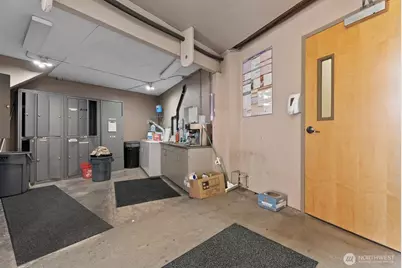 2000 S 116th Street, Seattle, WA 98168 - Photo 24