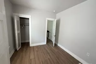 819 6th Ave N, Seattle, WA 98109 - Photo 14