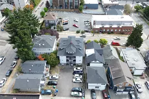 819 6th Ave N, Seattle, WA 98109 - Photo 4