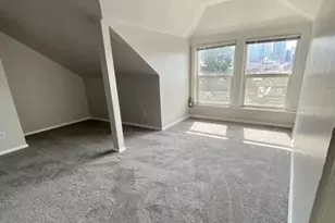 819 6th Ave N, Seattle, WA 98109 - Photo 12