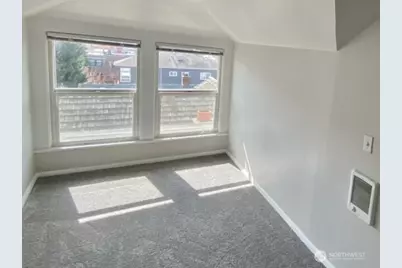 819 6th Avenue N, Seattle, WA 98109 - Photo 8