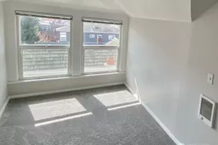 819 6th Ave N, Seattle, WA 98109 - Photo 8