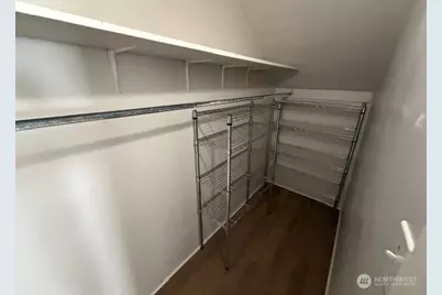 819 6th Avenue N, Seattle, WA 98109 - Photo 18