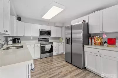 9412 Portland Avenue E, Tacoma, WA 98445 - Photo 28