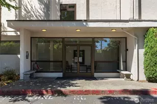 10129 Main St, Bellevue, WA 98004 - Photo 2