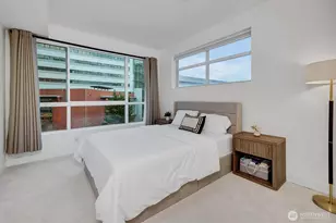 300 110th Ave NE, Bellevue, WA 98004 - Photo 16