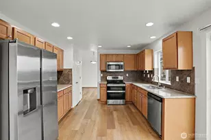 2213 189th St E, Tacoma, WA 98445 - Photo 6