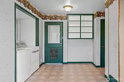2124 E 17th Street, Bremerton, WA 98310 - Photo 18