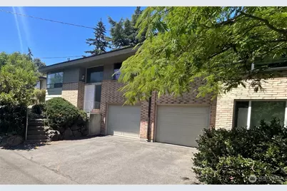 13807 Greenwood Avenue N, Seattle, WA 98133 - Photo 2