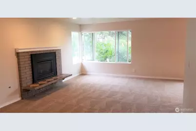 13807 Greenwood Avenue N, Seattle, WA 98133 - Photo 20